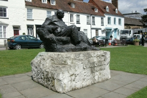 Westerham_Churchill_statue